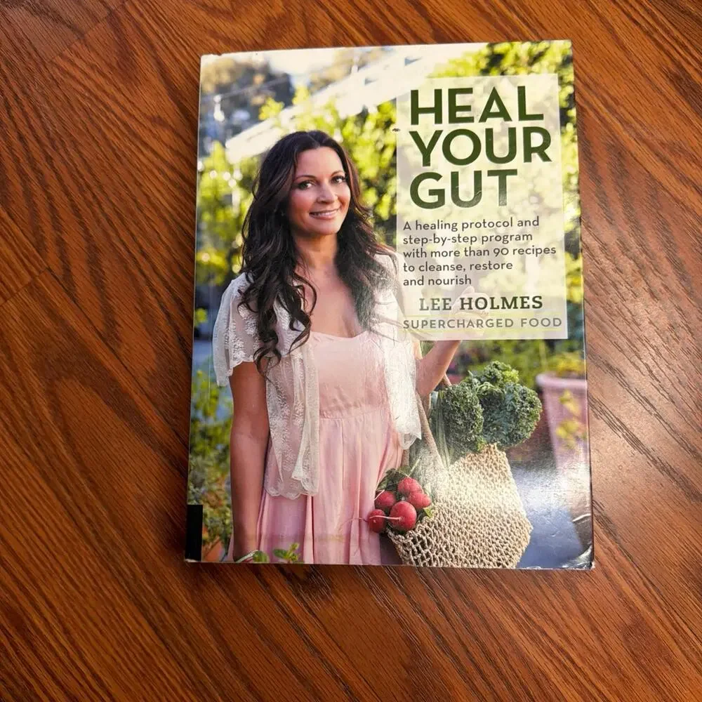 Heal Your Gut Lee Holmes (Light Damage)